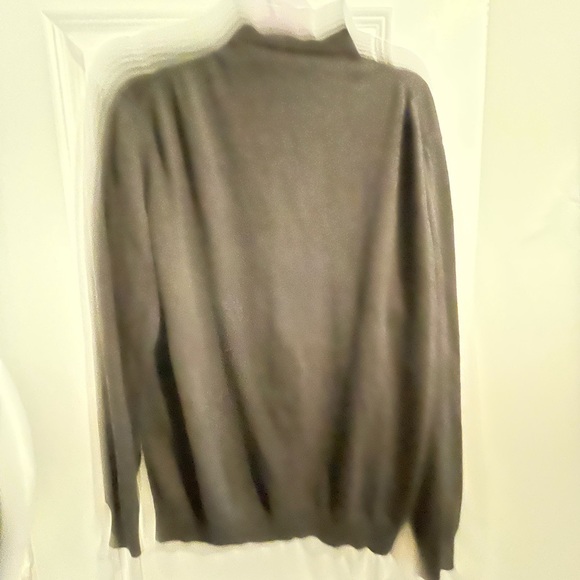 Fabulous Men’s Brooks Brothers XL black sweater 70% silk! - Picture 3 of 4